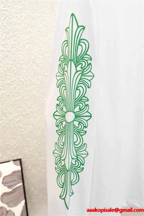 CHROME HEARTS 偽物 トレンド感 溢れる カジュアルモダン 長袖Tシャツ カラーロゴアクセント クロムハーツ