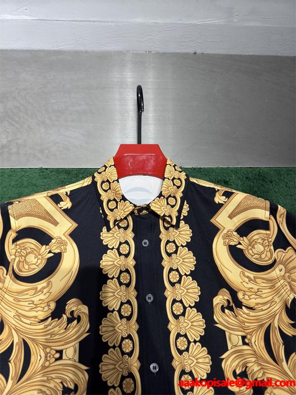 ヴェルサーチ長袖シャツコピー アイテム VERSACE 秋冬らしいカジュアルな雰囲気を持つ_ブランド コピー 激安(日本最大級)
