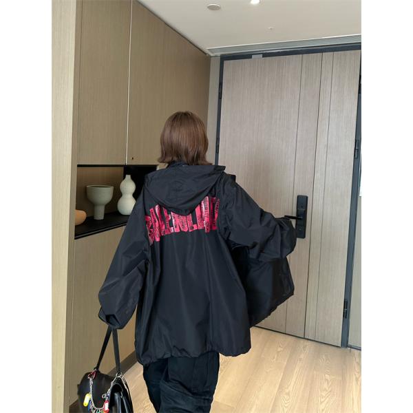 BALENCIAGA コピー フードジャケット ロゴプリント ナイロン素材 オーバーサイズ アウター バレンシアガ