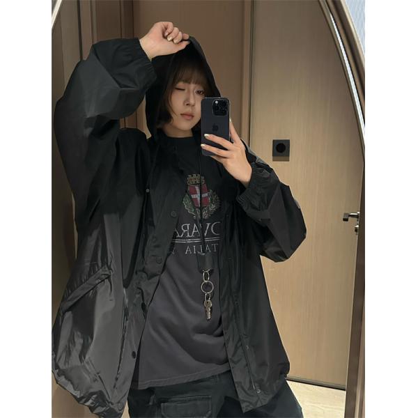 BALENCIAGA コピー フードジャケット ロゴプリント ナイロン素材 オーバーサイズ アウター バレンシアガ