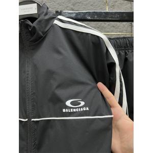 BALENCIAGA コピー トラックジャケット ライン スポーティースタイル アウター ジップアップ バレンシアガ