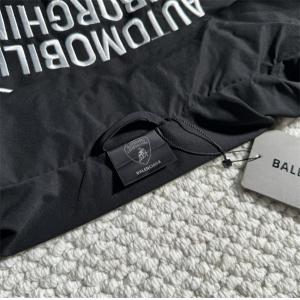 バレンシアガ 偽物 ジャケット ブラック ランボルギーニロゴ刺繍 シンプル スポーティー アウター BALENCIAGA