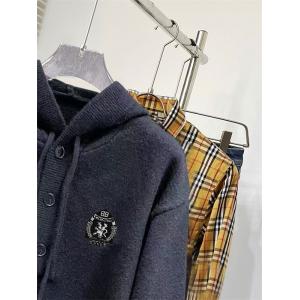BALENCIAGA コピー ニットパーカー ブラック ボタン付き クラシックロゴ 高品質 ウール混 カジュアル バレンシアガガ