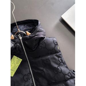 グッチ スーパーコピー GG柄 フード付き ブラック ダウンベスト 軽量 ファッション アウター GUCCI