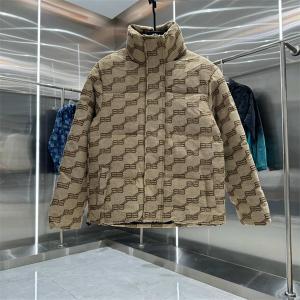 GUCCI コピー モノグラム 総柄 ベージュ ダウンジャケット クラシック ファッション アウター グッチ