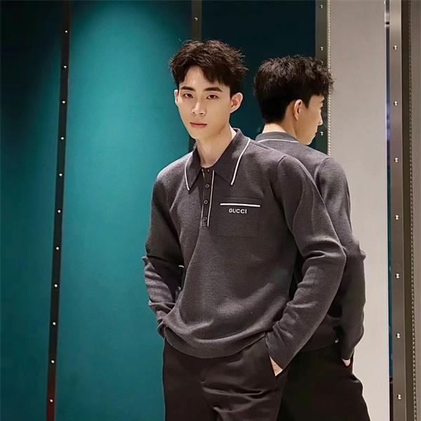 GUCCI コピー ロゴ入り ポロカラー ニット トップス グレー 長袖 シンプル カジュアル グッチ