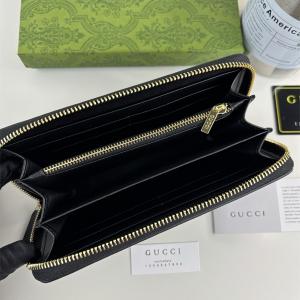 GUCCI 偽物 長財布 ベージュ GGスプリーム ウェブストライプ クラシカル 新登場 グッチ