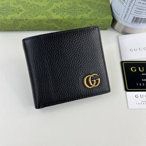  グッチ スーパーコピー 二つ折り財布 ブラックレザー ゴールドGGロゴ 上品 洗練 高級 デザイン GUCCI