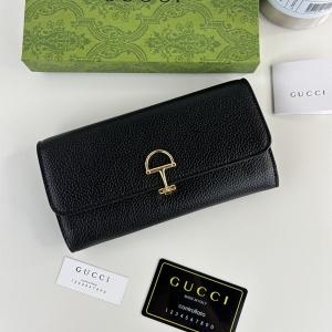 グッチ スーパーコピー 長財布 ブラックレザー ゴールドバックル 上品 高級 シンプル GUCCI