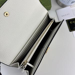 グッチ スーパーコピー 長財布 ブラックレザー ゴールドバックル 上品 高級 シンプル GUCCI