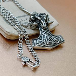 グッチ コピー ネックレス シルバー トールハンマー モチーフ 重厚 個性 高品質 新登場 GUCCI