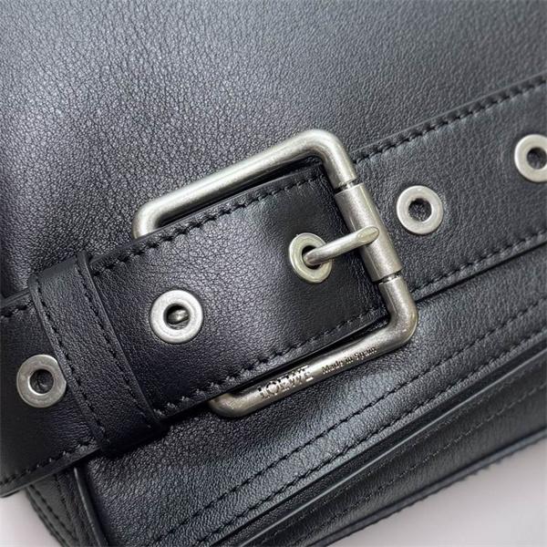 LOEWE スーパーコピー パズルバッグ ブラック レザー ベルトデザイン 高品質 期間限定 ロエベ