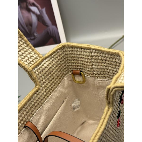 ロエベ スーパーコピー フラワー刺繍 かごバッグ トートバッグ 高品質 ストロー素材 モード系 LOEWE