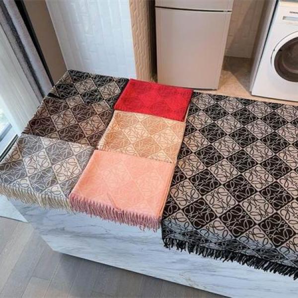 LOEWE コピー アナグラム パターン マフラー カシミヤ混 男女兼用 高品質 ガーリー ロエベ