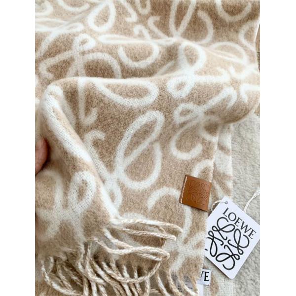 ロエベ スーパーコピー モヘア ウール ミックス 軽量 柔らか 上品 ソフト マフラー おしゃれ 新登場 LOEWE