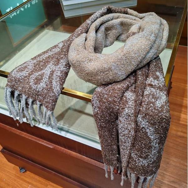 ロエベ コピー アナグラム ブークレ テクスチャ ウール ブレンド ふんわり ナチュラル マフラー LOEWE