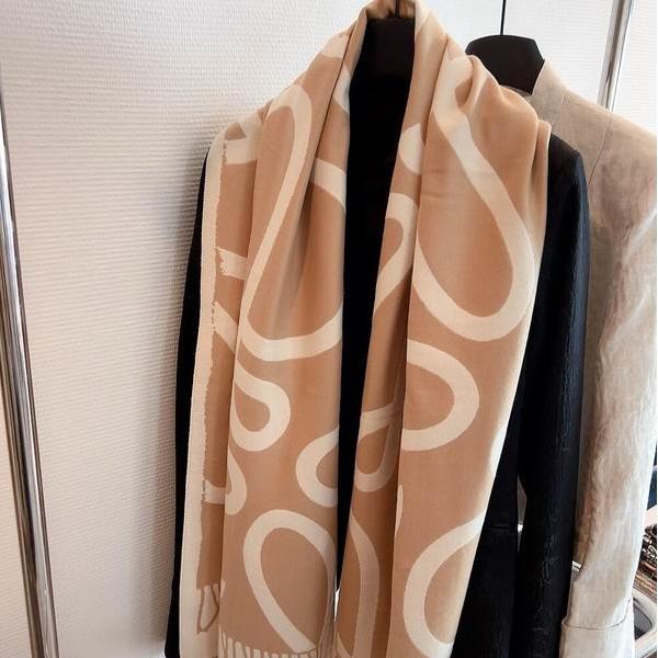 LOEWE スーパーコピー アナグラム ジャカード デザイン リバーシブル エレガント クラシック マフラー ロエベ