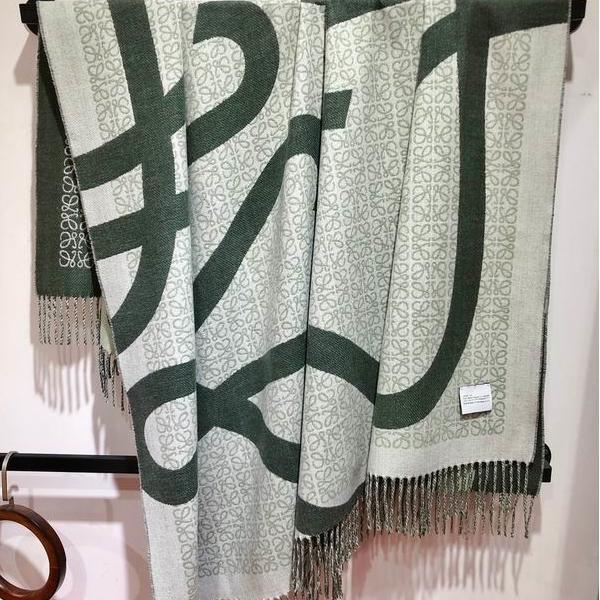 LOEWE コピー アナグラム ブロック デザイン ジャカード ウール シルク ブレンド エレガント マフラー ロエベ