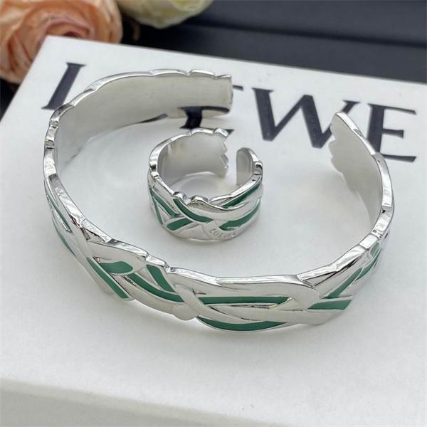 グリーンエナメルが輝く LOEWE ロエベ 偽物 ブレスレット＆リング セット 高級感漂う人気モデル