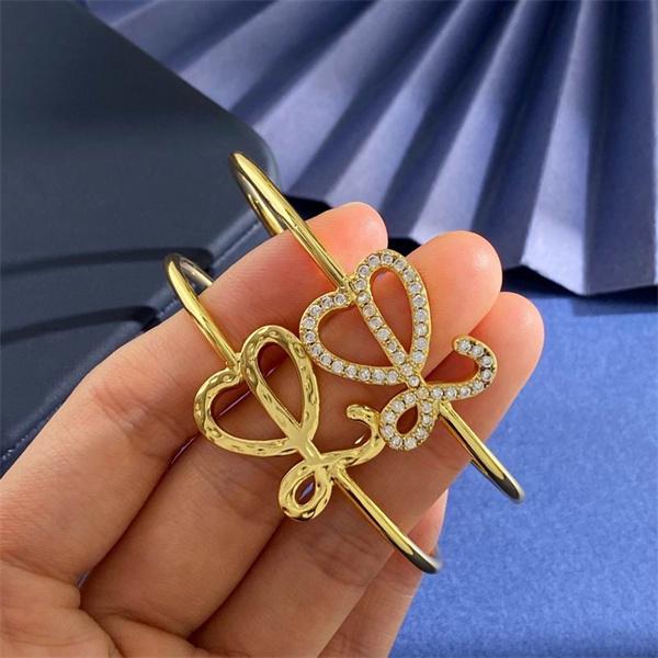 ロエベ ブレスレット アナグラムロゴ ゴールドバングル LOEWE コピー 高品質N級品