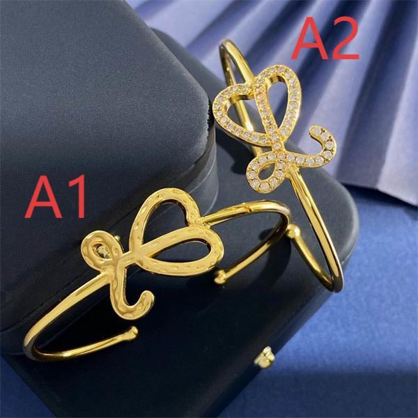 ロエベ ブレスレット アナグラムロゴ ゴールドバングル LOEWE コピー 高品質N級品