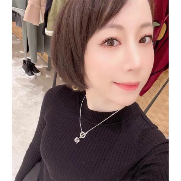 今季大人気 ロエベ LOEWE コピー ネックレス シルバーアナグラム 上品な輝きで差をつける