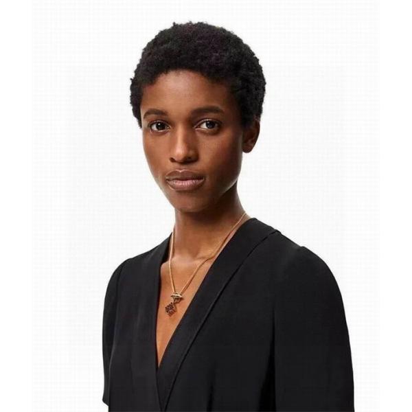 話題沸騰！LOEWE ロエベ コピー ネックレス ゴールドチェーン アナグラムチャーム付き