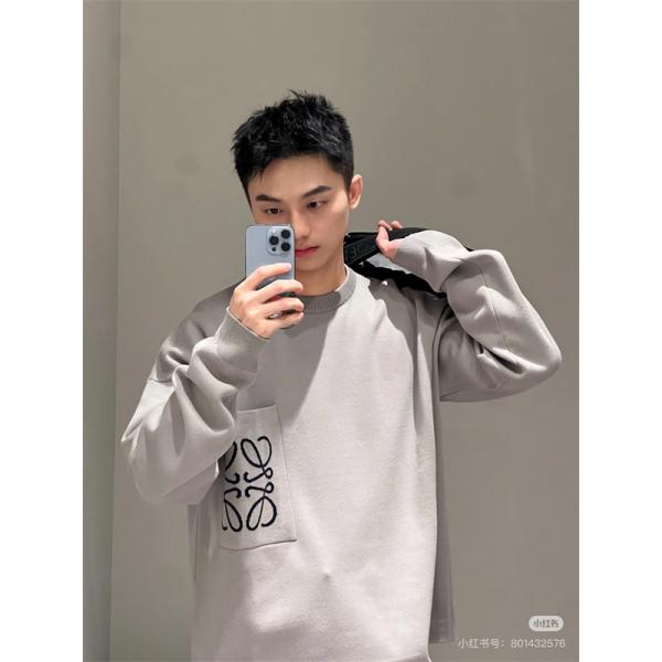 2025秋冬 ロエベ LOEWE 偽物 セーター グレーロゴデザイン シンプルで高級感ある一枚