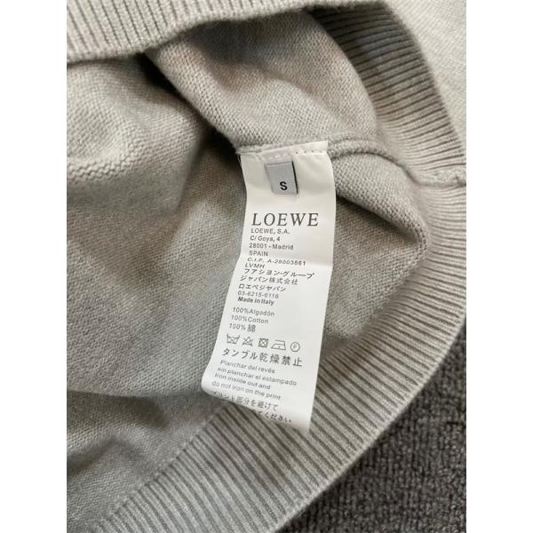 ロエベ LOEWE 偽物 カーディガン グレーレザーポケットデザイン 高級感あふれる上品アウター