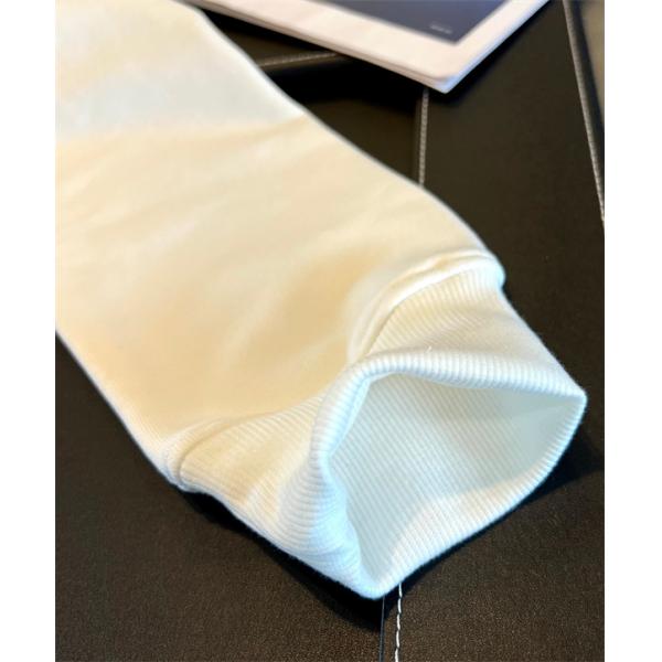 ロエベ LOEWE コピー パーカー ホワイトロゴプリント トレンド感ある上品カジュアル