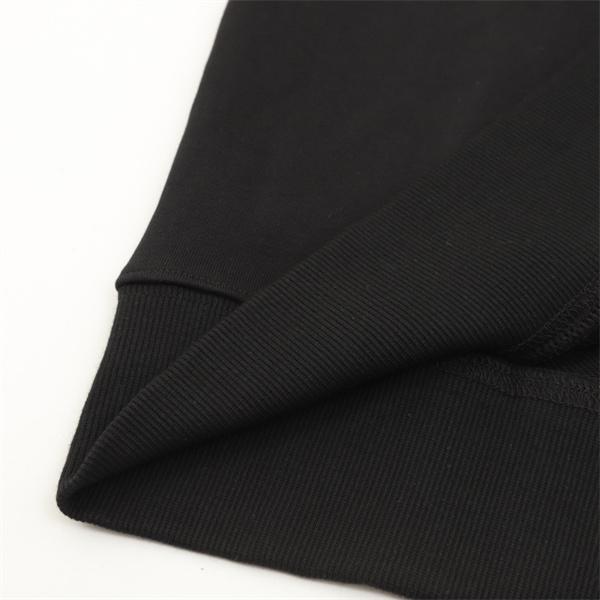 ロエベ LOEWE 偽物 パーカー ブラックレザーポケット 秋冬に映える高級感デザイン