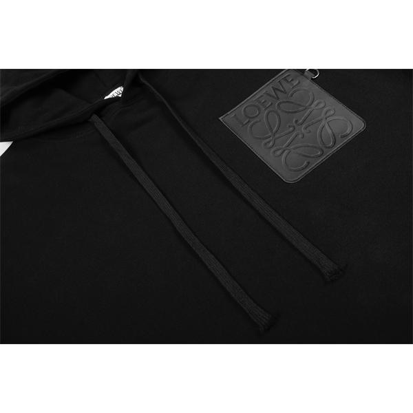 LOEWE ロエベ コピー パーカー ブラックエンボスロゴ 秋冬の定番スタイルに最適