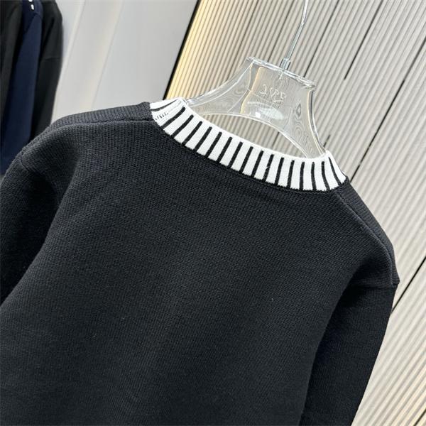 ロエベ LOEWE スーパーコピー ニット ブラックボーダーリブ 秋冬のモード感漂う定番トップス