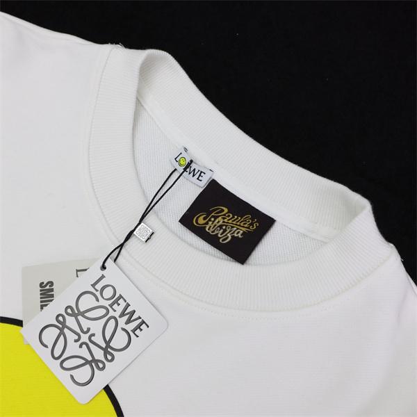 LOEWE ロエベ コピー パーカー ホワイトスマイルプリント 秋冬に映えるカジュアルデザイン