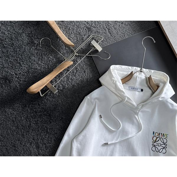 LOEWE 偽物 パーカー ロエベ ホワイトロゴ 秋冬の爽やかな定番アイテム 着心地抜群