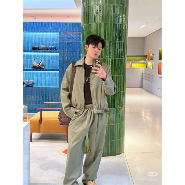 シンプル 2025秋冬 LOEWE 偽物 ジャケット ロエベ カーキカラー 上品なカジュアルスタイル