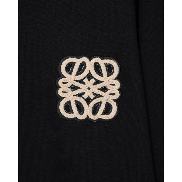 LOEWE ロエベ コピー セーター ホワイトロゴ刺繍 シンプルで上質な秋冬ニット 着心地抜群