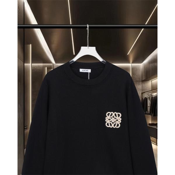 LOEWE ロエベ コピー セーター ホワイトロゴ刺繍 シンプルで上質な秋冬ニット 着心地抜群