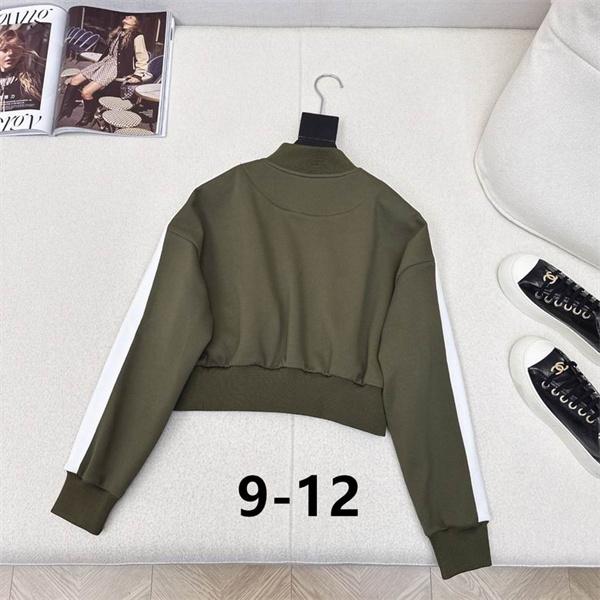 ロエベ LOEWE 偽物 ジップアップ ショートブルゾン 秋冬限定 モード感漂う上品な一枚