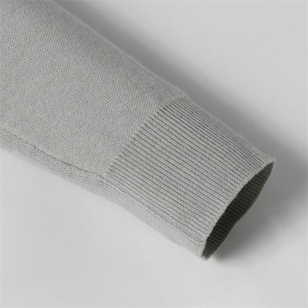 秋冬定番 ロエベ LOEWE 偽物 アナグラム ポケットセーター シンプルで上質な装いに