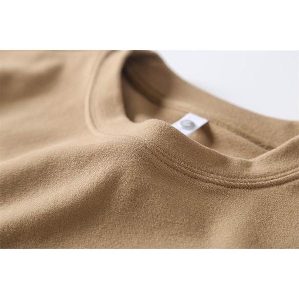 ロエベ LOEWE スーパーコピー カラフルロゴ 長袖Tシャツ 秋冬に映える個性派アイテム