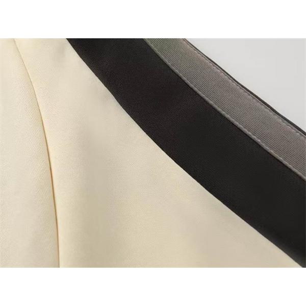 ロエベ LOEWE コピー グラフィックプリント パーカー 秋冬に映える個性派デザイン