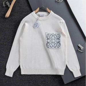 人気上昇 LOEWE ロエベ 偽物 ポケットロゴ ニット 優雅なホワイトトーン 2025秋冬