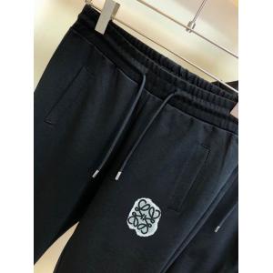 清潔感と上品さを兼ね備えた LOEWE ロエベ コピー セットアップ 2025秋冬人気上昇中