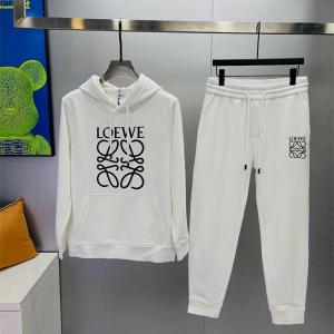 大人カジュアルの決定版 ロエベ LOEWE コピー ホワイトセットアップ 2025秋冬コレクション