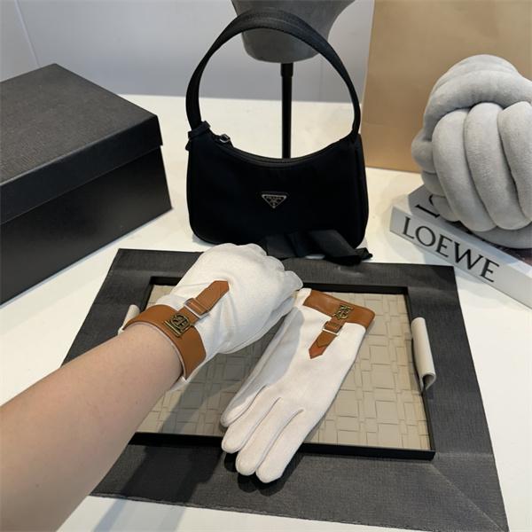 Burberry バーバリー コピー 激安 レディース 手袋 ファッション グローブ シンプル デザイン 柔らかい 着け心地