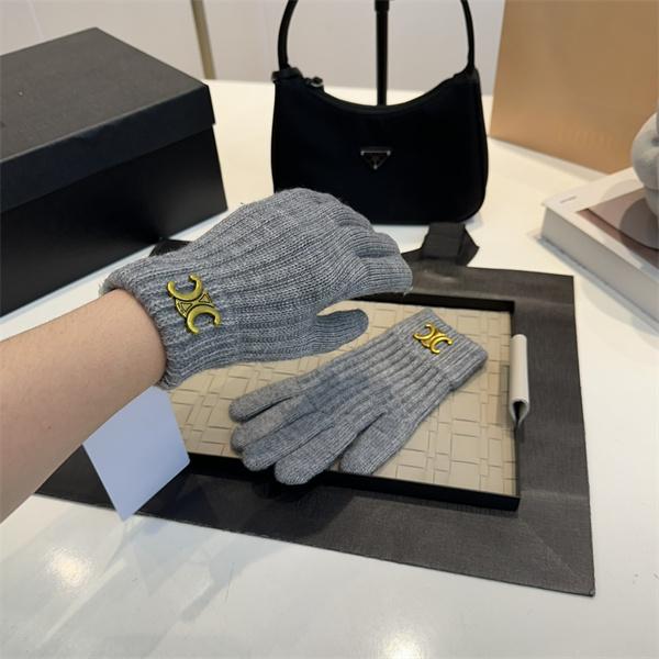 Celine セリーヌ コピー 激安 レディース 手袋 ウール ニット トリオンフ ロゴ 秋冬 新作 シンプル 高品質
