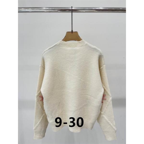  柔らかく可憐なホワイト×ピンク セリーヌ CELINE スーパーコピー フラワーニット セーター