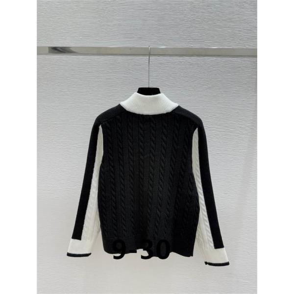 モノトーンが洗練された印象 ブラック×ホワイト セリーヌ CELINE 偽物 ジップアップ ケーブルニット