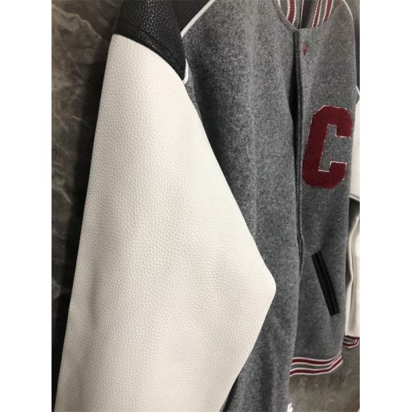 セリーヌ CELINE 偽物 グリーン ホワイト 配色が美しい 2025秋冬新作 トリオンフ刺繍 ジャケット